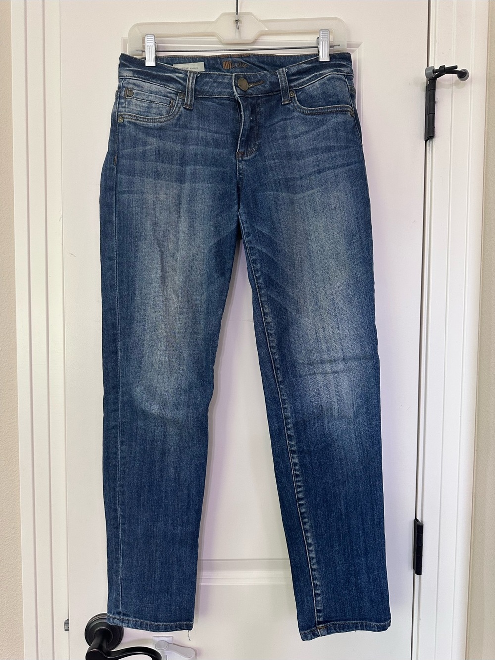 Kut from the Kloth Women's Medium Blue Straight Leg Jeans